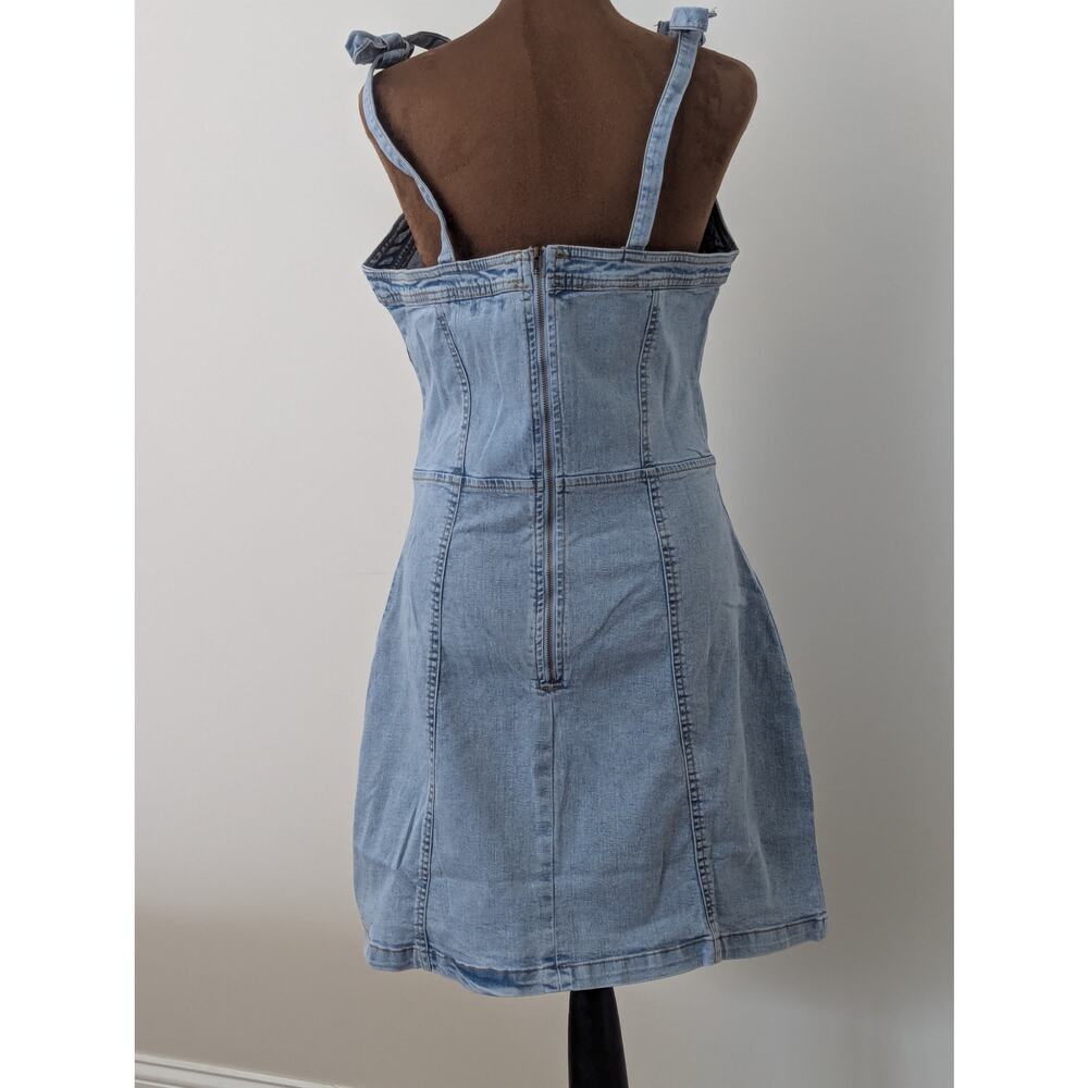 NWT Bebe Denim Embellished Rhinestone Western Mini Dress Tie Up Split Hem Sz M - Picture 3 of 9